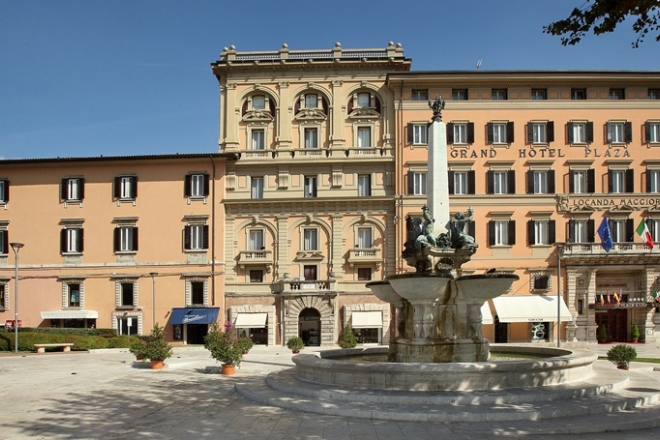 Hotel Plaza Montecatini Terme Piazza del Popolo Facciata Esterna